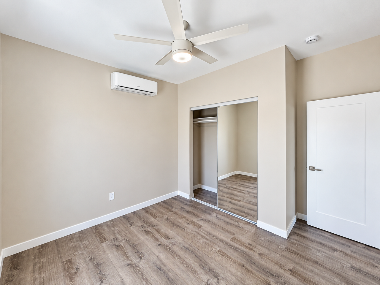 5235 Gary St - Photo 6 of 16