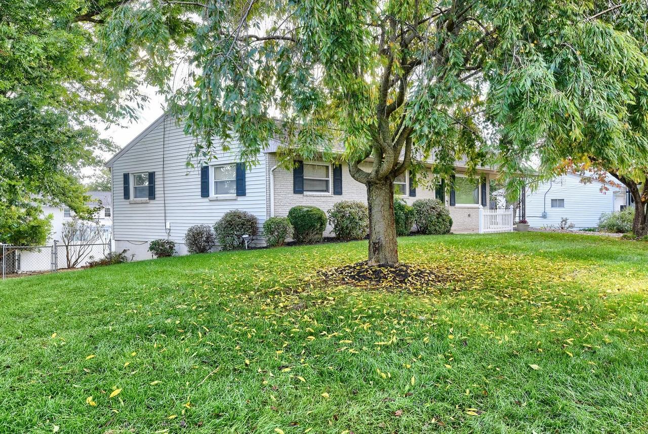 50 Harbo Rd - Photo 2 of 31