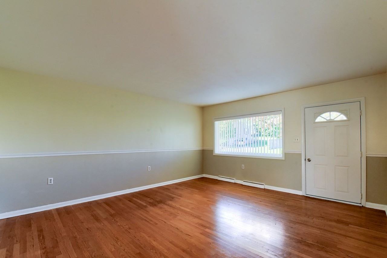 50 Harbo Rd - Photo 6 of 31