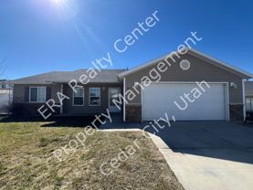 417 W 2075 N - Photo 1 of 1