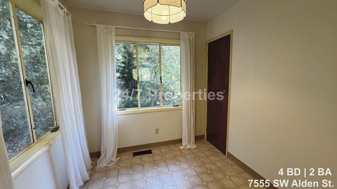 7555 Sw Alden St - Photo 7 of 21