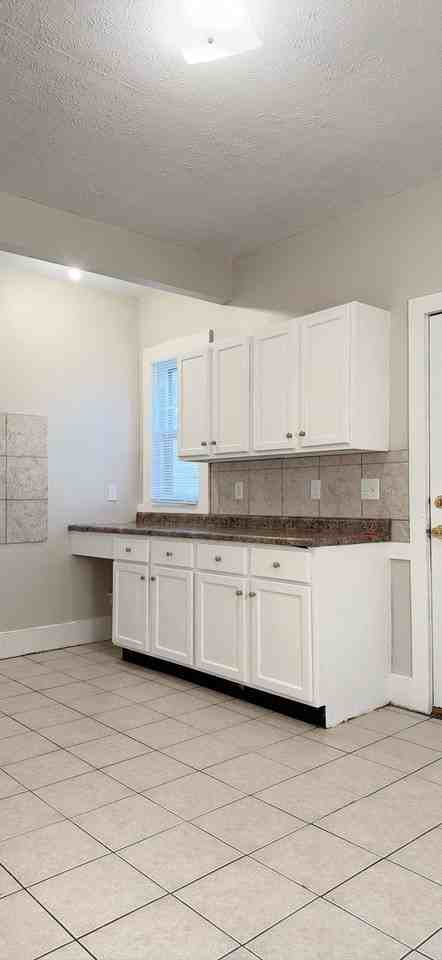 3309 CZKT Home Rentals, LLC:[CZKT][KT][CAG] 3309 Ames Ave - Photo 6 of 39