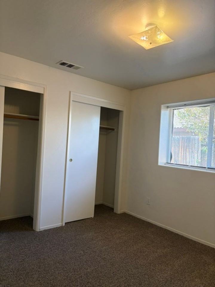 8127 Whitewater Dr #1 - Photo 7 of 10