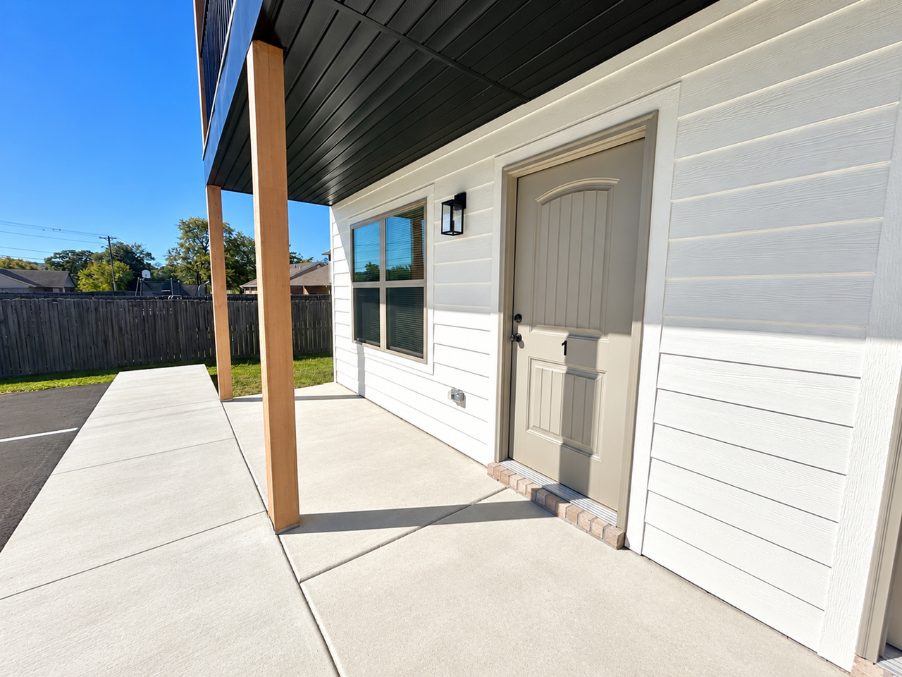 2602 N Center Street - Photo 2 of 26