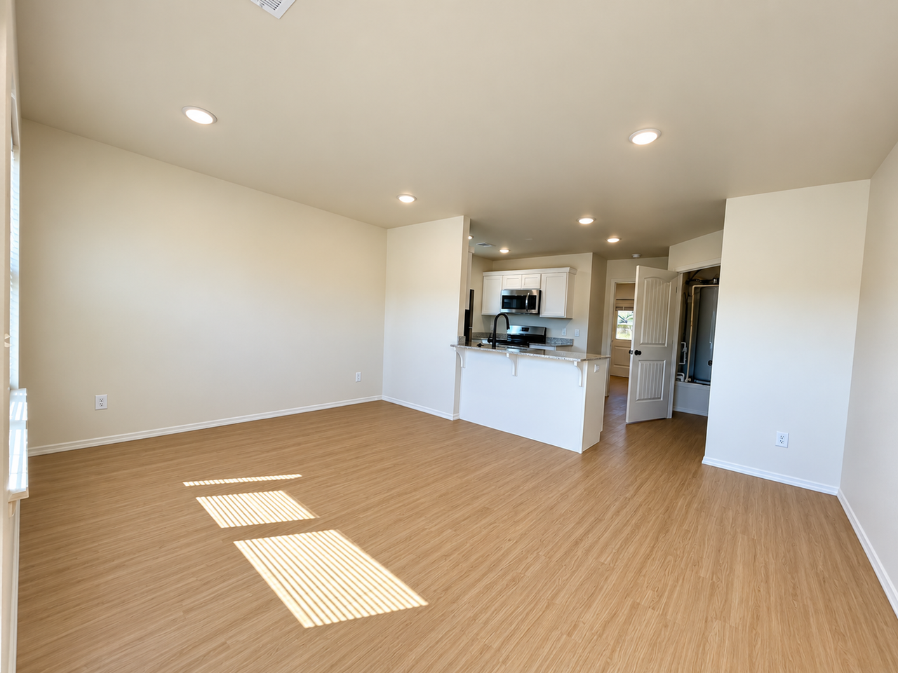 2602 N Center Street - Photo 5 of 26