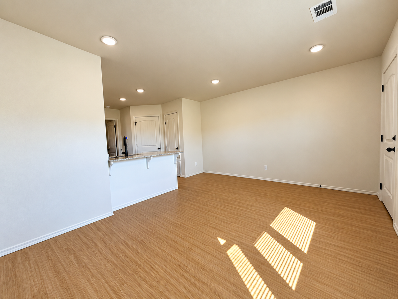 2602 N Center Street - Photo 6 of 26