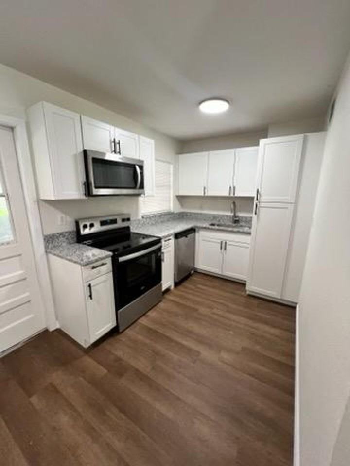 1150 Richland Rd - Photo 3 of 12