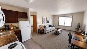 featured image of 153 N Hyland Ave