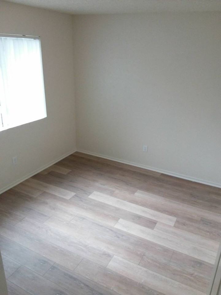 812 Los Reyes Ave - Photo 6 of 13