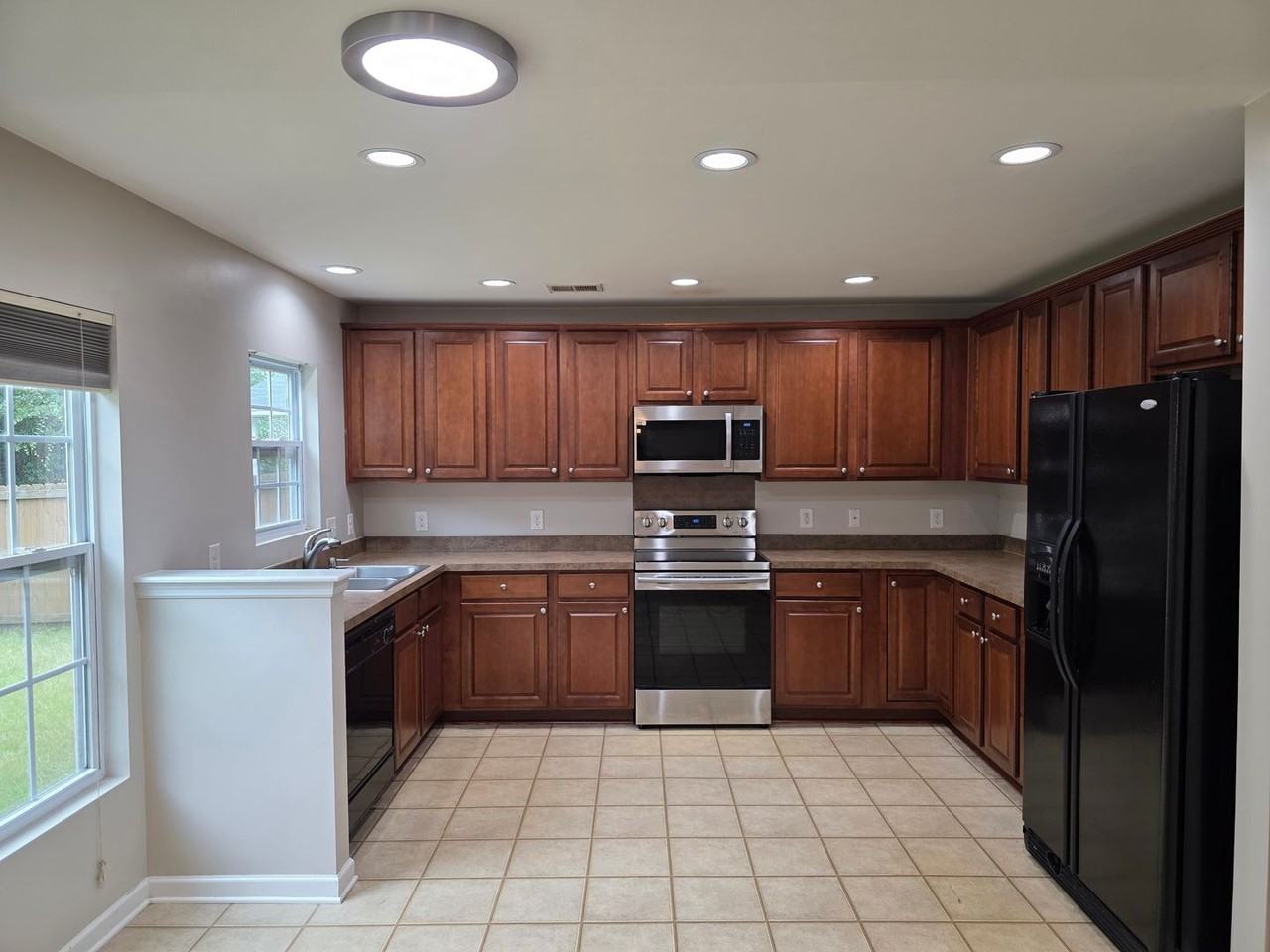 318 Southwilde Way - Photo 6 of 25