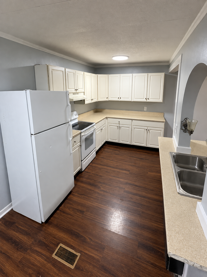 37240 Tilly Ln - Photo 6 of 14