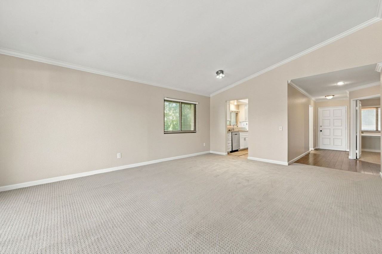 3511 Providence Ln - Photo 6 of 19