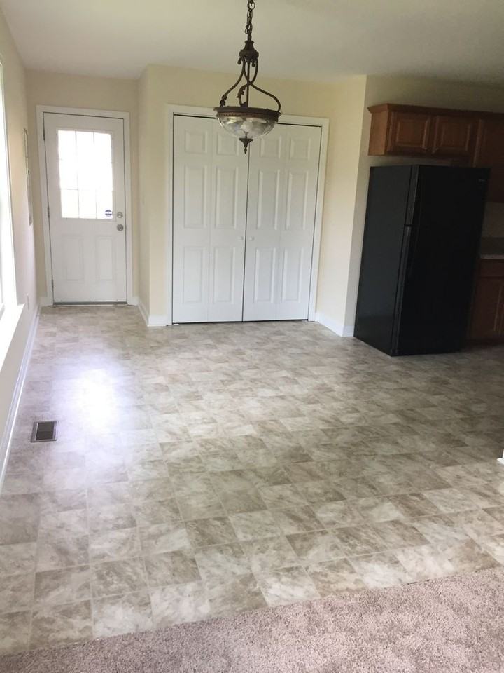 905 S Long St - Photo 3 of 15