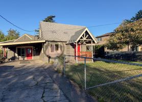 featured image of 3363/3365 Abrams Ave NE