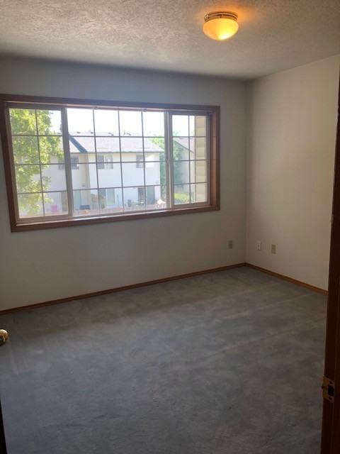 4221 Se Oak St - Photo 7 of 13