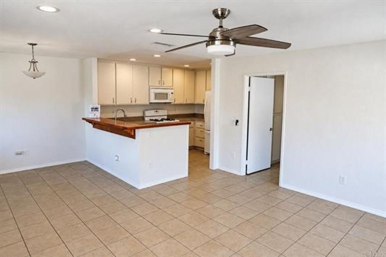 2556 Ocean Cove Dr - Photo 3 of 35