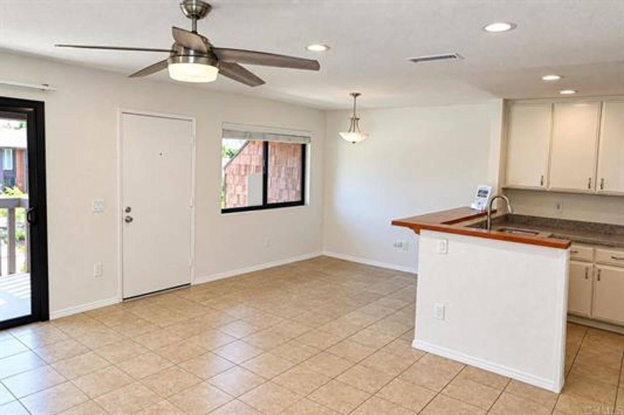 2556 Ocean Cove Dr - Photo 4 of 35