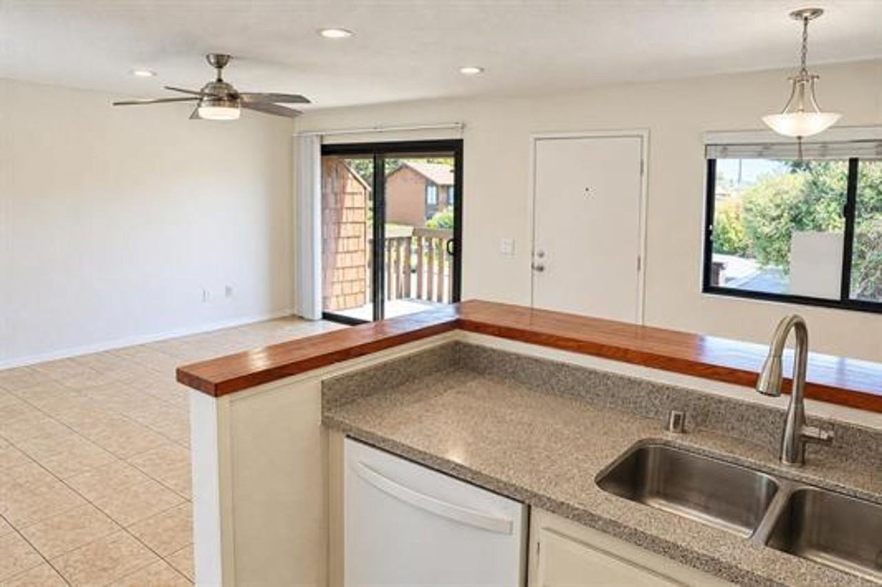 2556 Ocean Cove Dr - Photo 7 of 35