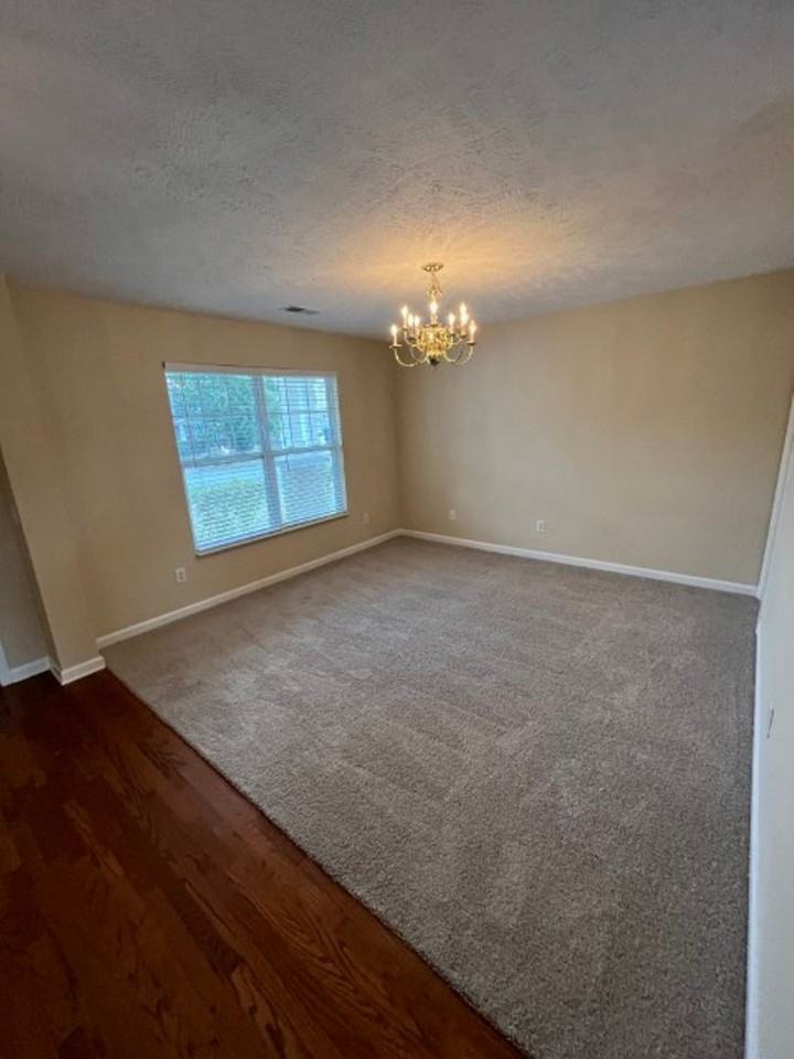 4167 Longfellow Dr - Photo 6 of 31