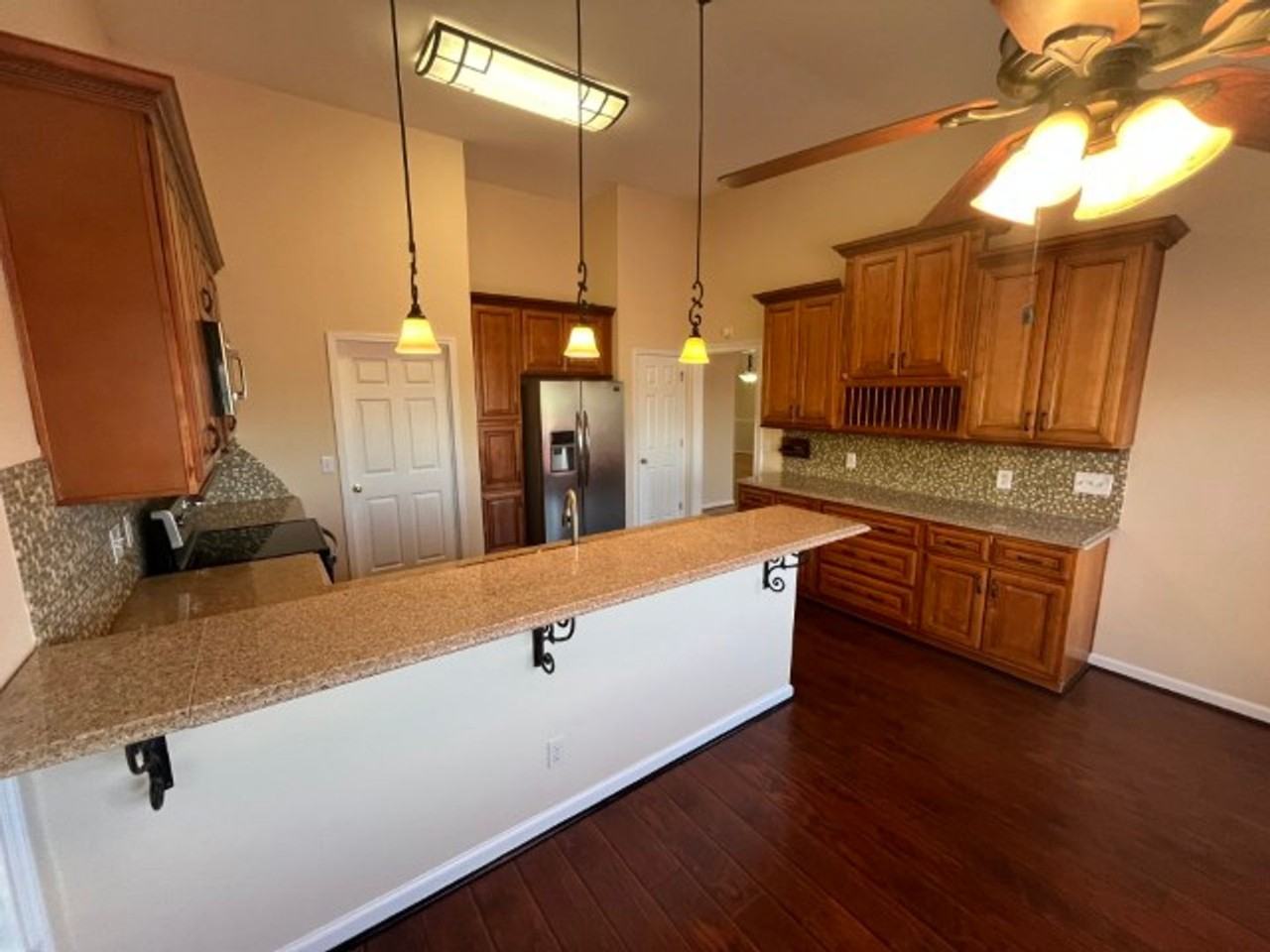 167 Grove Ln S - Photo 5 of 27