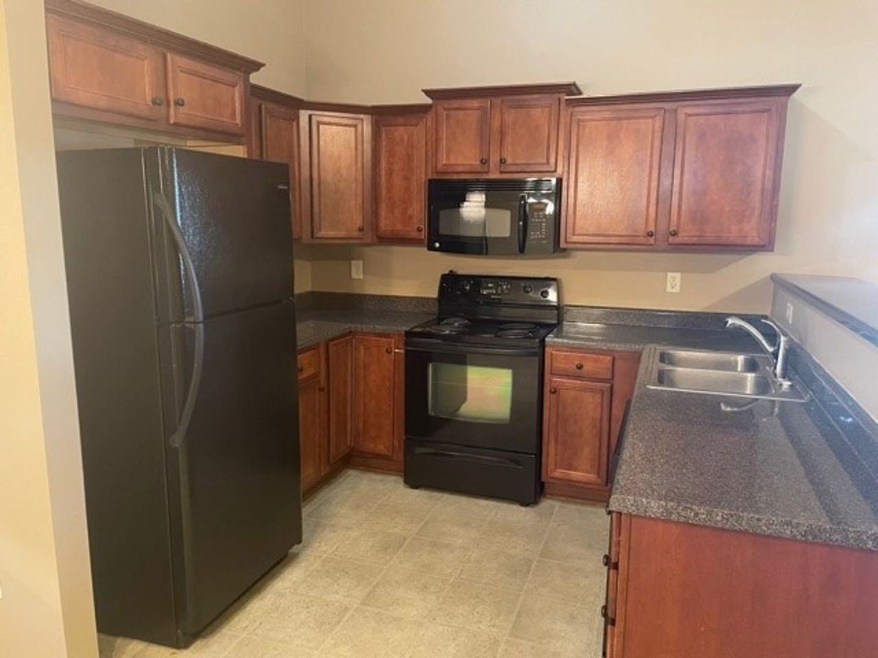 122 Sunflower Pl - Photo 4 of 18