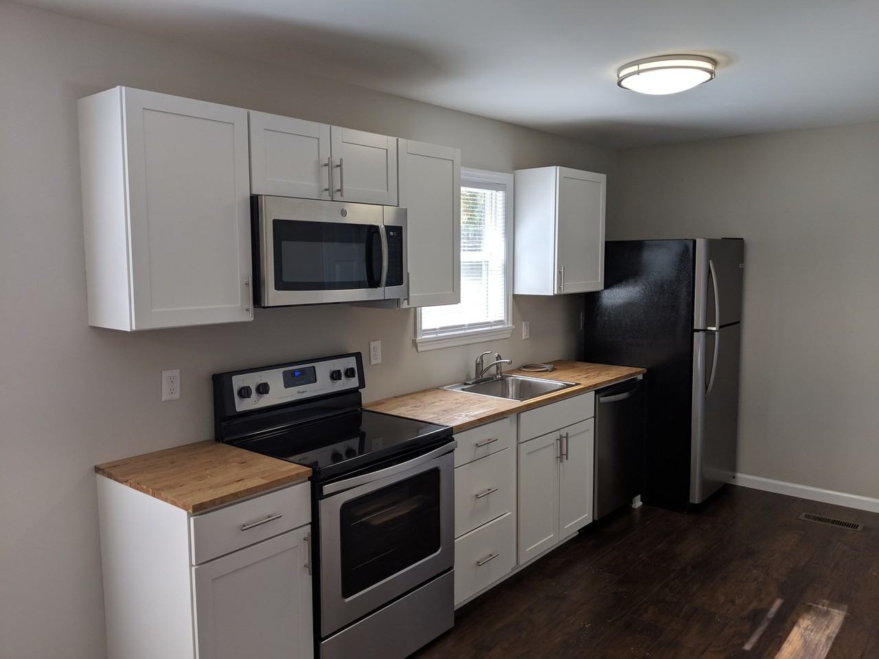 25 Small Town Cir - Photo 3 of 8