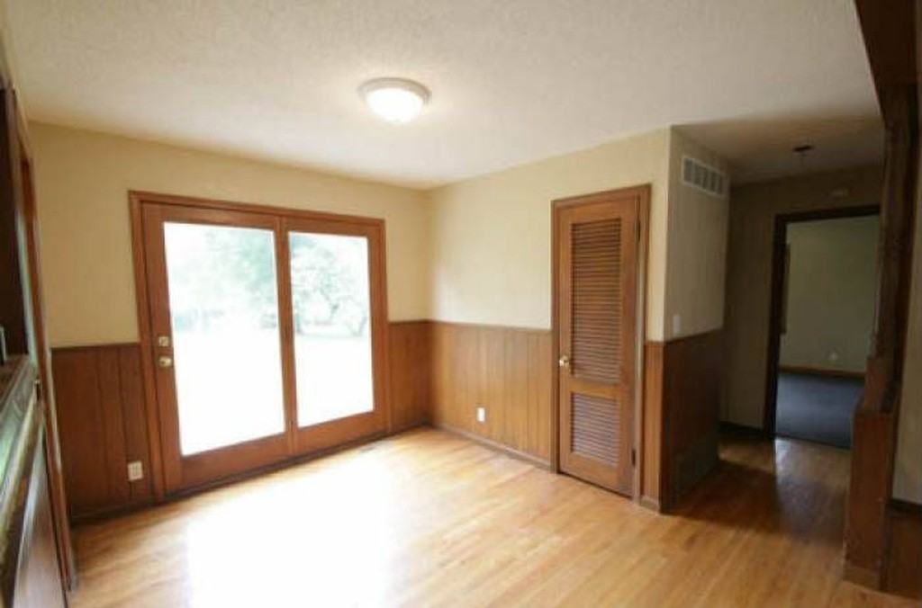 10212 E 68th Ter - Photo 3 of 7