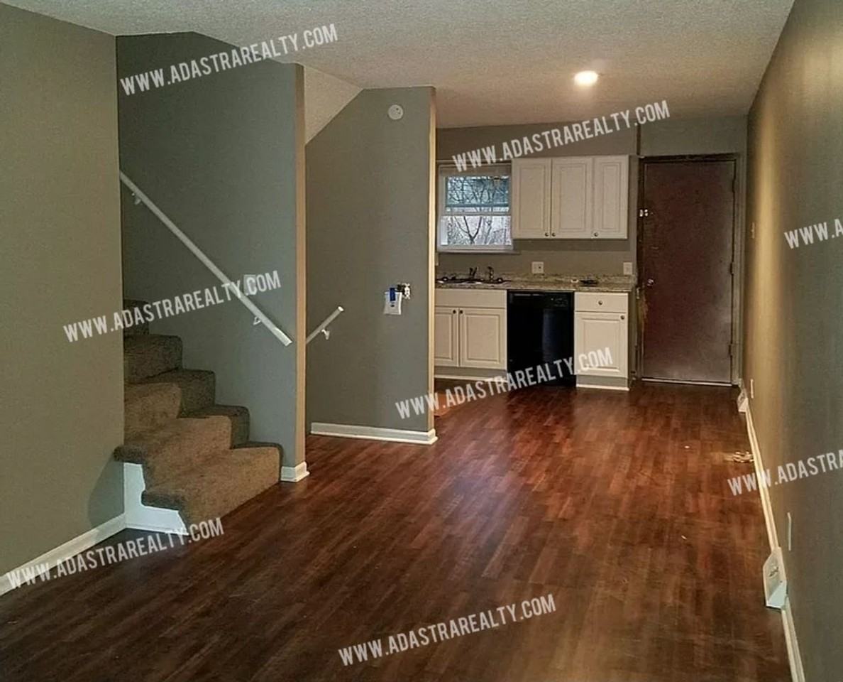 1516 E Elizabeth St - Photo 2 of 17