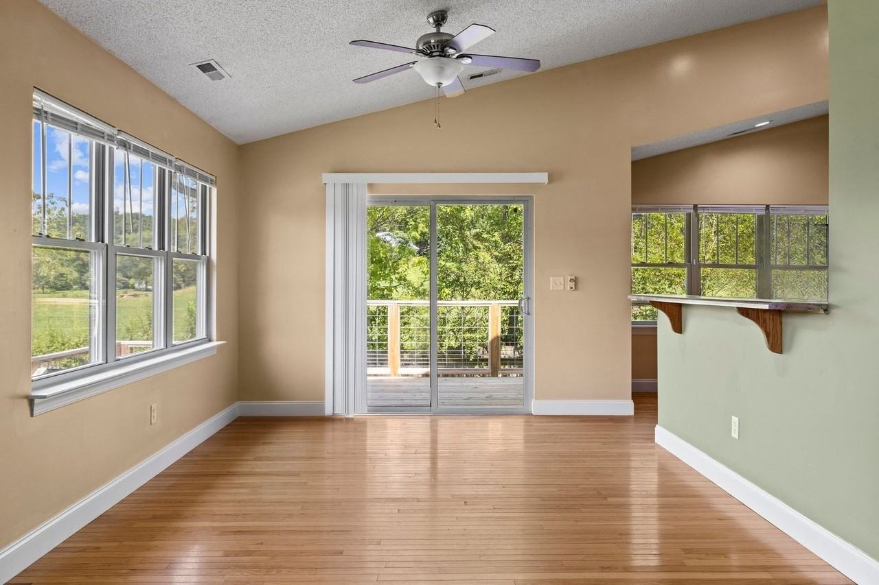 116 Springfield Meadow Dr - Photo 6 of 33