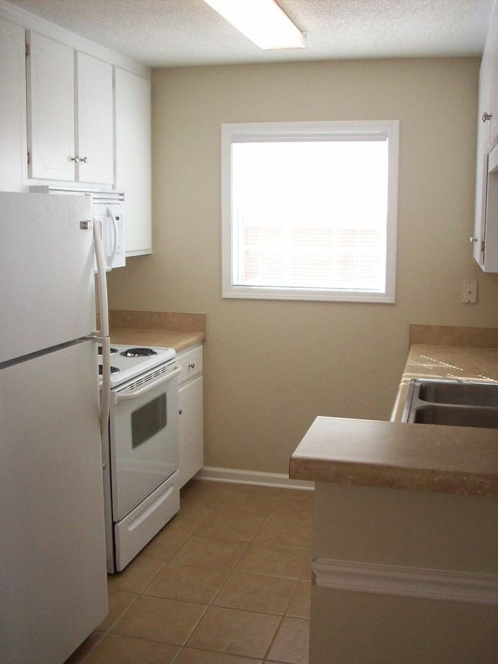 223 Wakefield Way - Photo 2 of 17