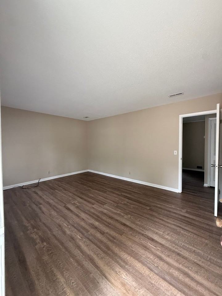 613 Morgan Ln - Photo 2 of 24