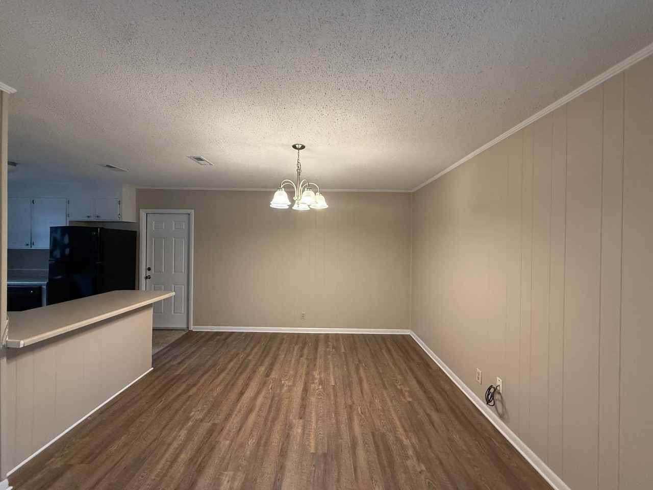 613 Morgan Ln - Photo 4 of 24