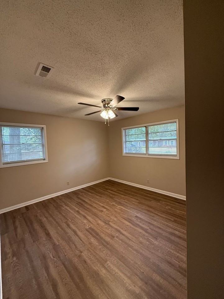 613 Morgan Ln - Photo 7 of 16