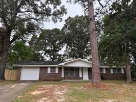 featured image of 613 Morgan Ln