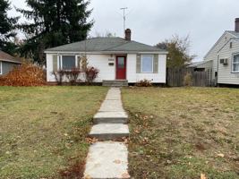 featured image of 2303 W Sanson Ave
