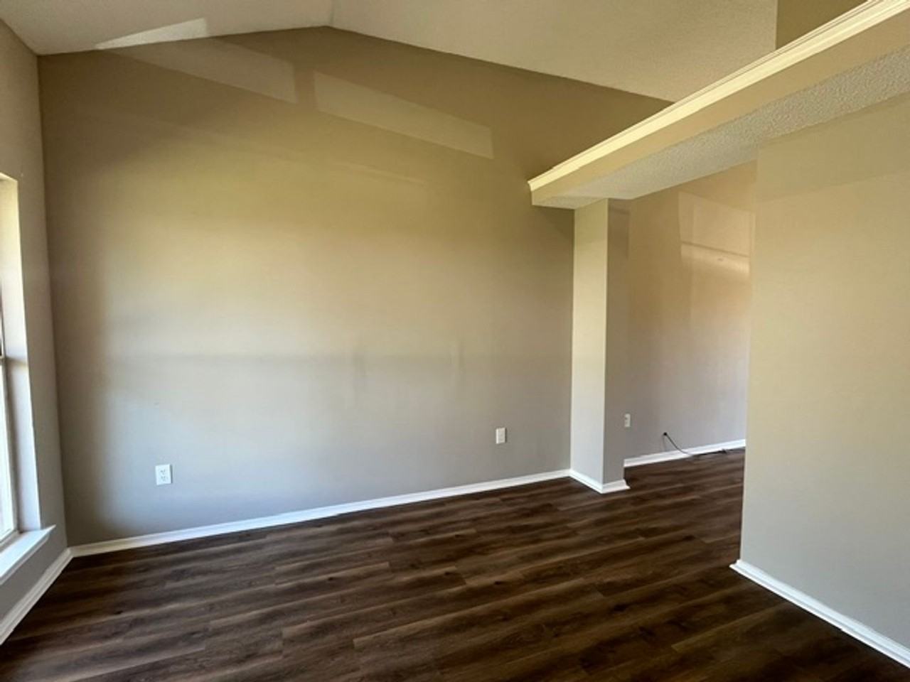 1188 Mcgowan Dr - Photo 5 of 11