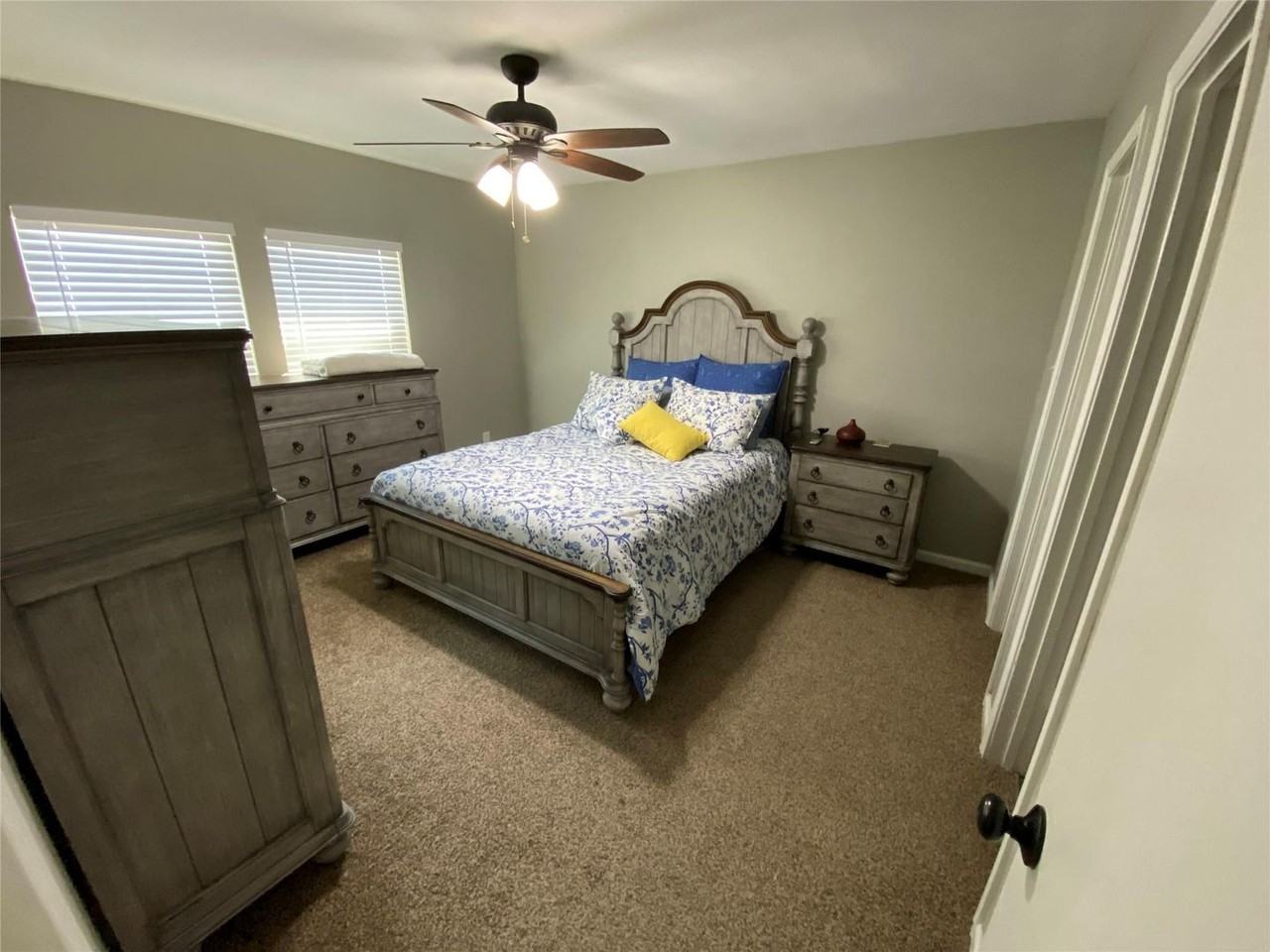 4225 Malone Ave - Photo 3 of 15