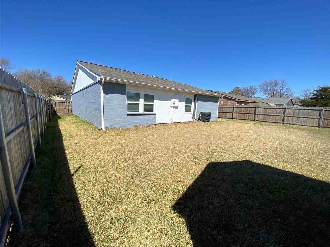 4225 Malone Ave - Photo 5 of 15