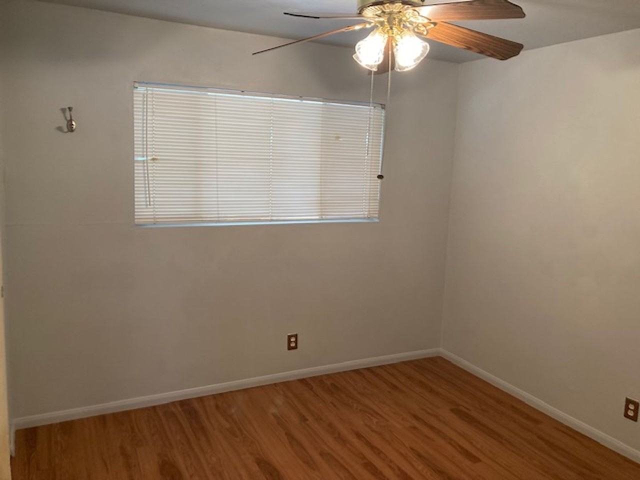 1746 Lenrey Ave - Photo 4 of 19