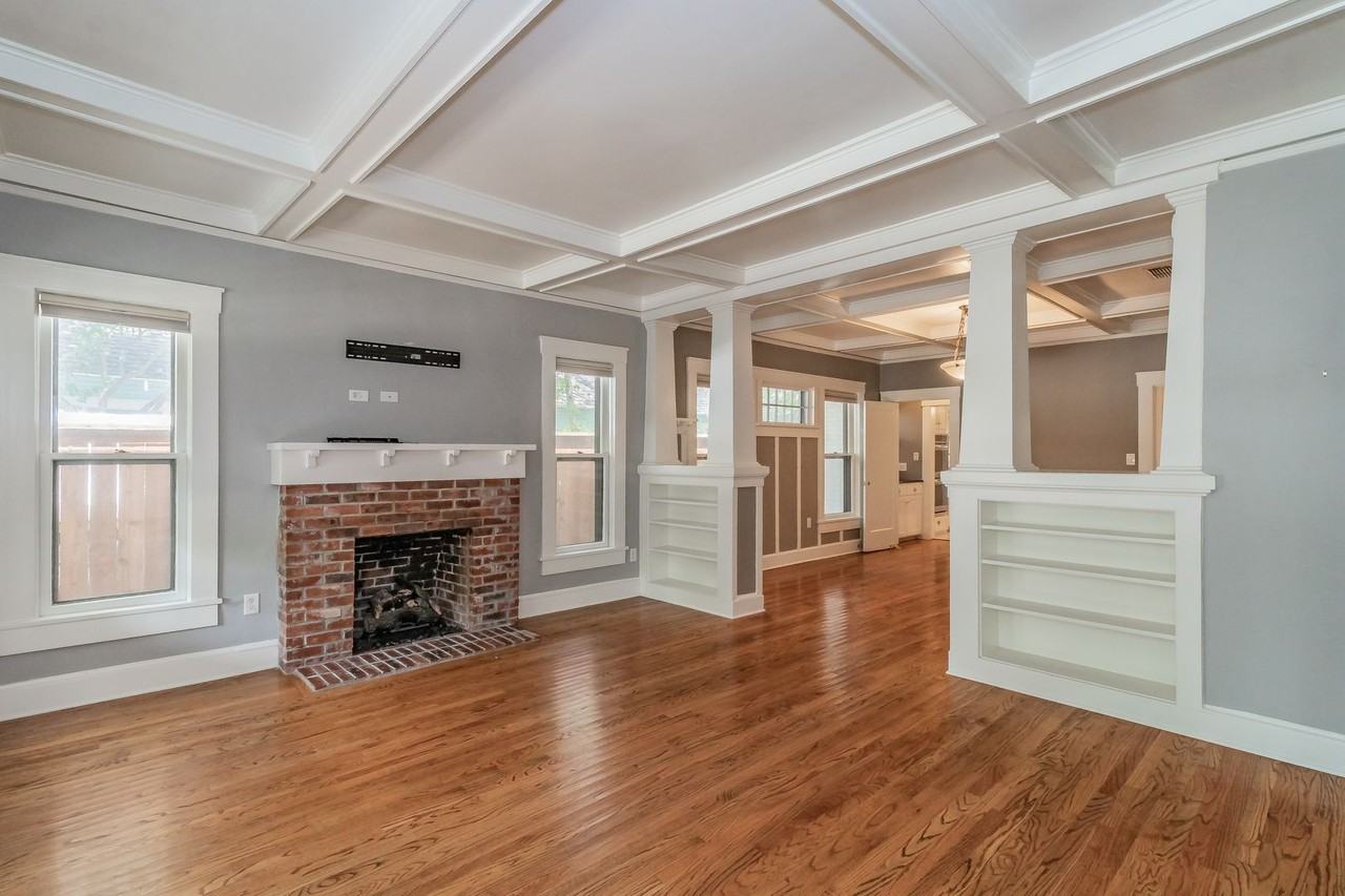 2209 6th Ave - Photo 7 of 38