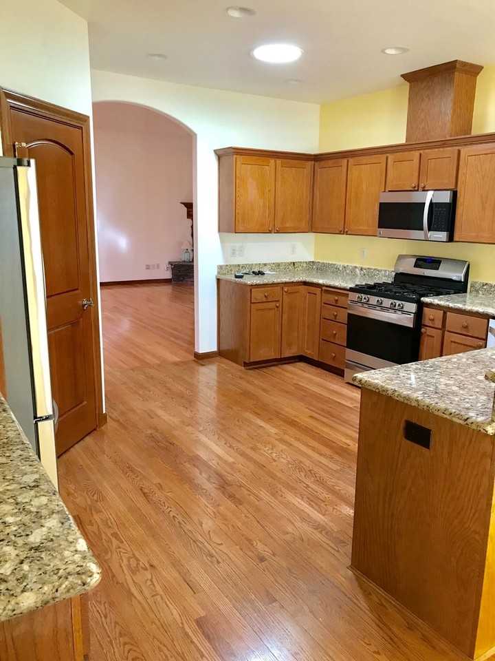 3907 Fieldbrook Ave - Photo 6 of 19