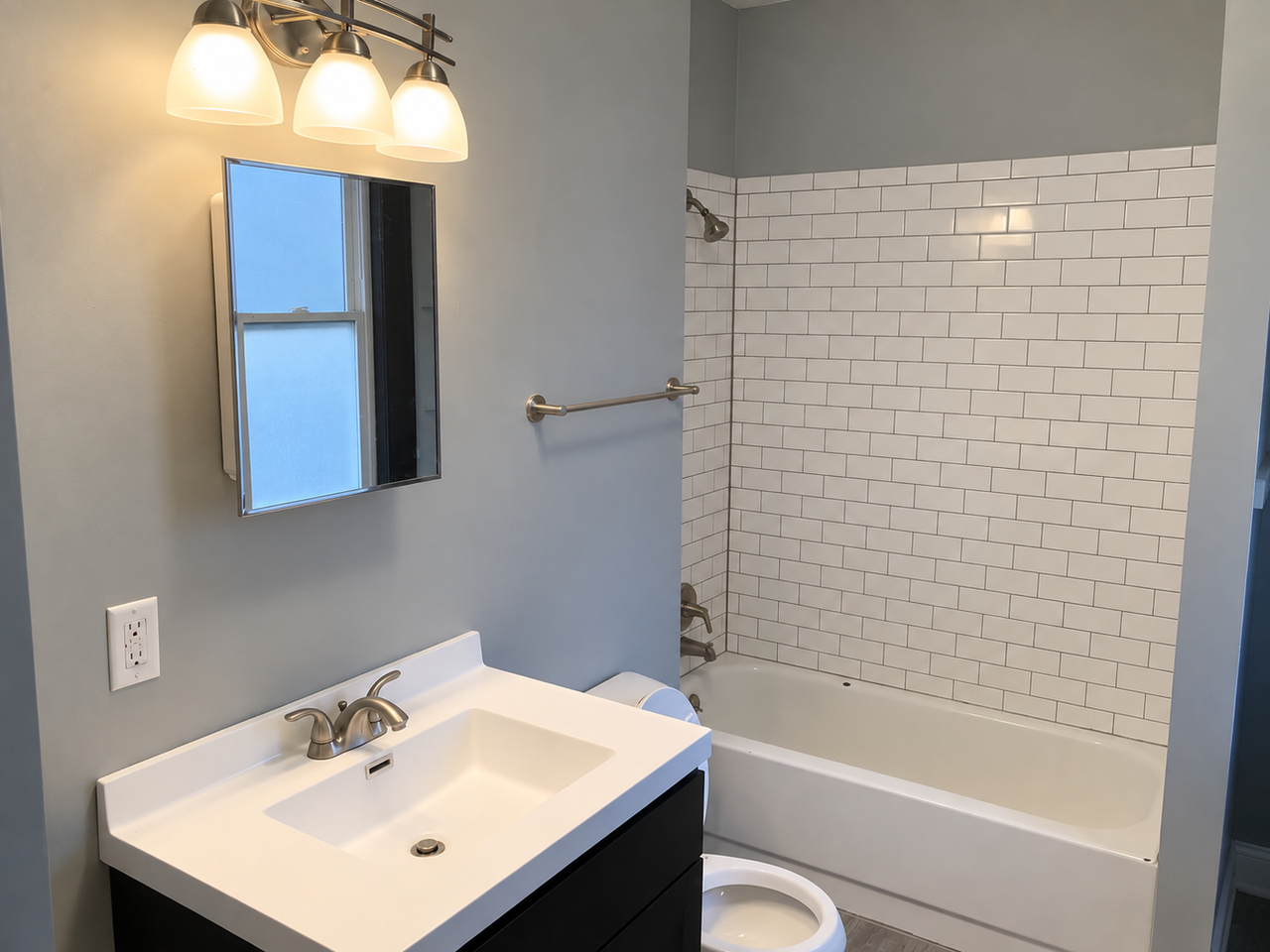 2959 Bryant Ave N - Photo 5 of 7