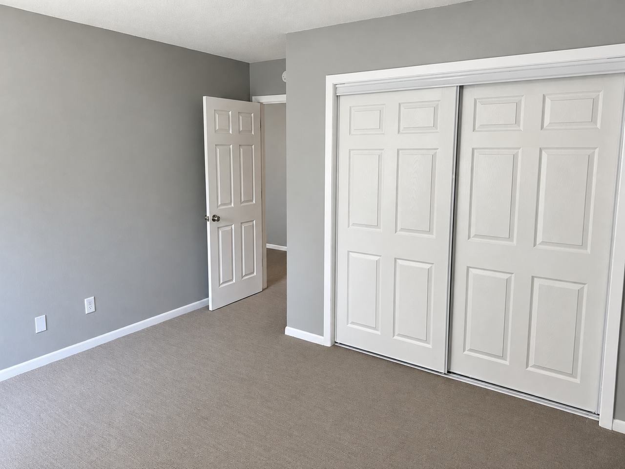 3753 Girard Ave N - Photo 5 of 35