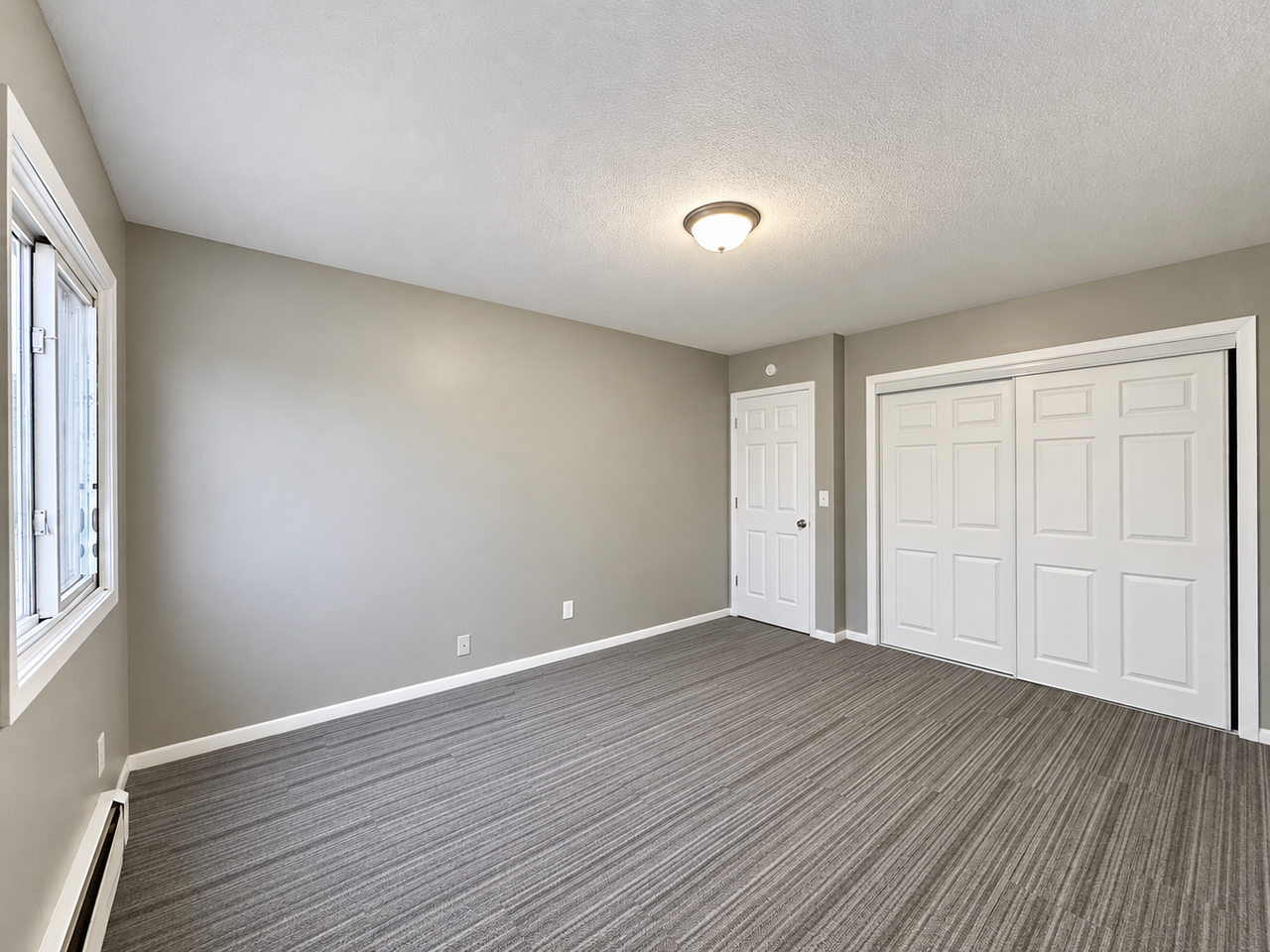 3753 Girard Ave N - Photo 6 of 35