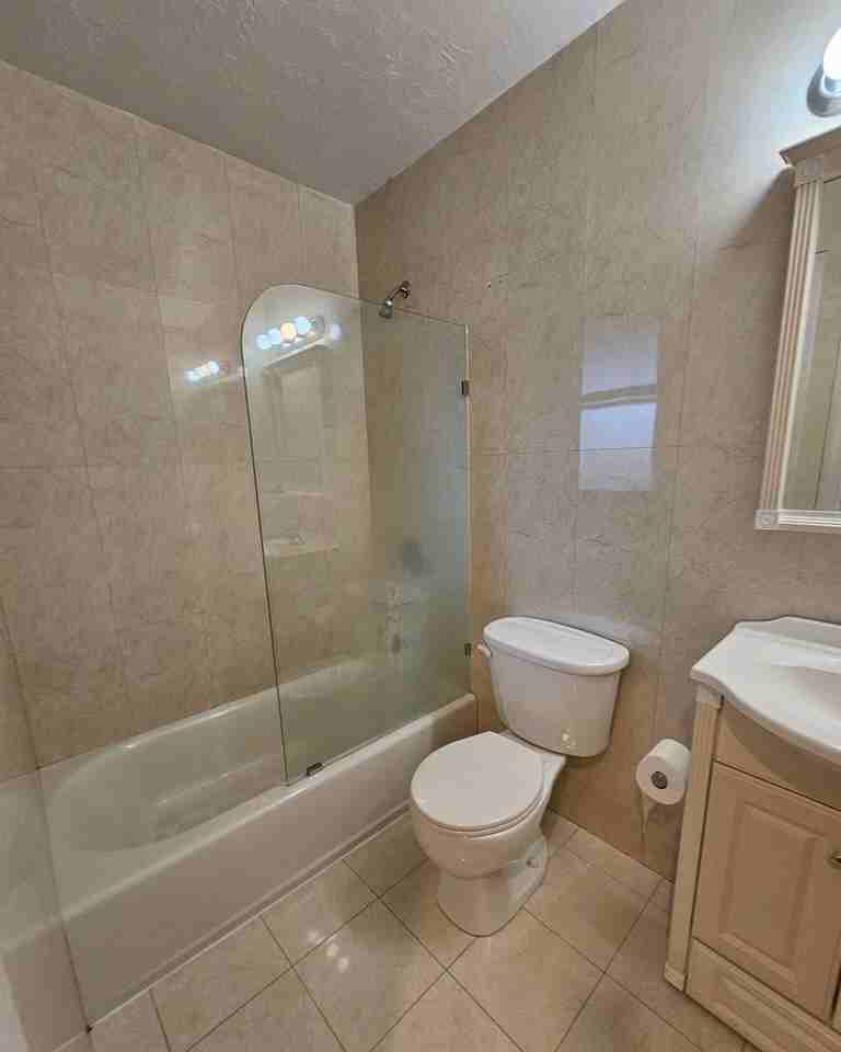 191 Winthrop Rd - Photo 7 of 11