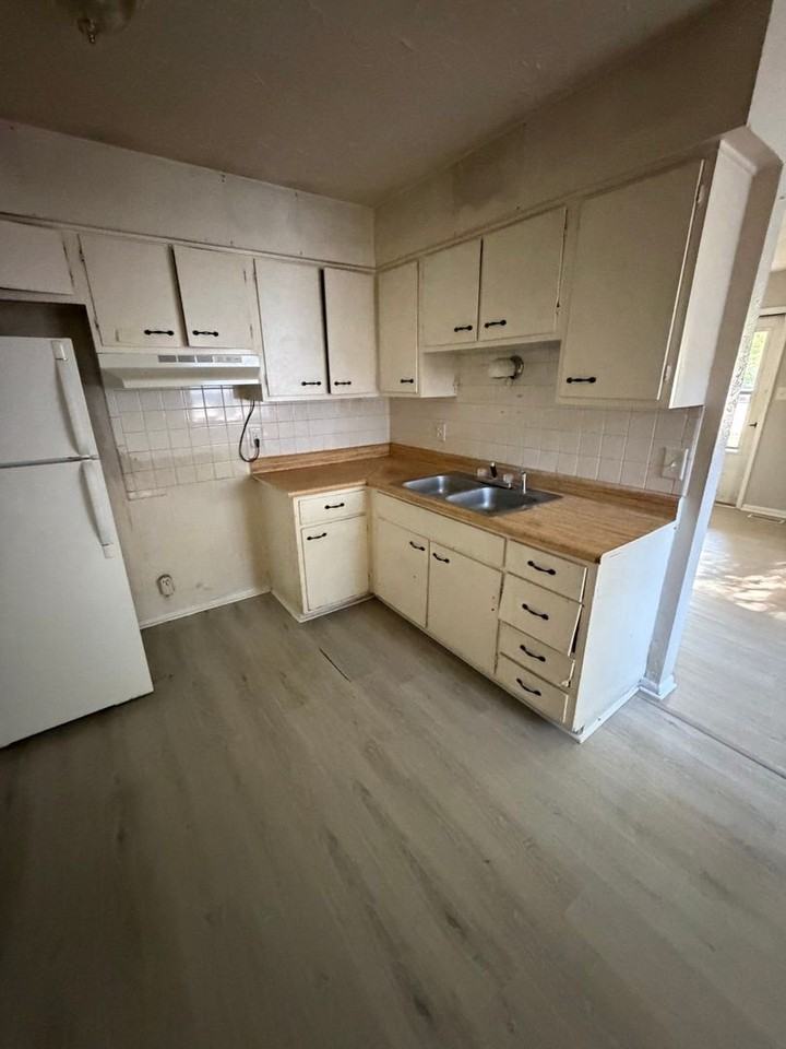 3904 Aurora St - Photo 5 of 7