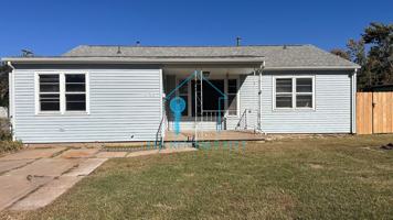 featured image of 1626 W Dallas St