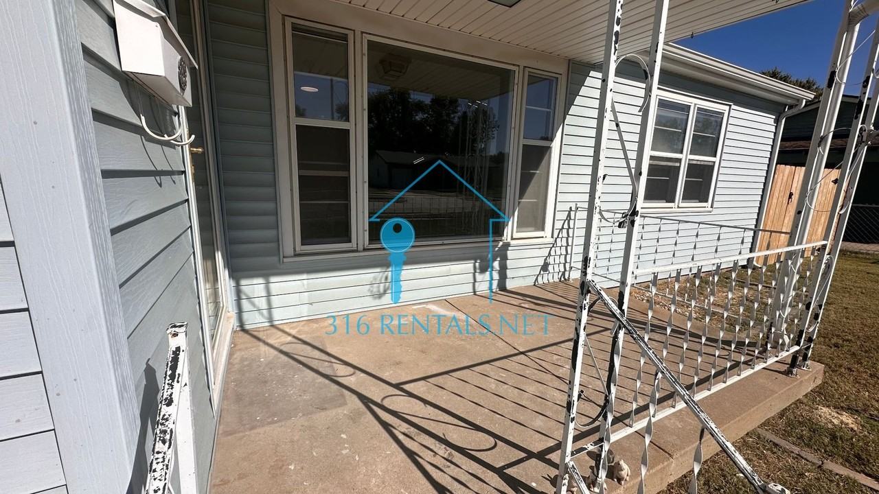 1626 W Dallas St - Photo 5 of 15