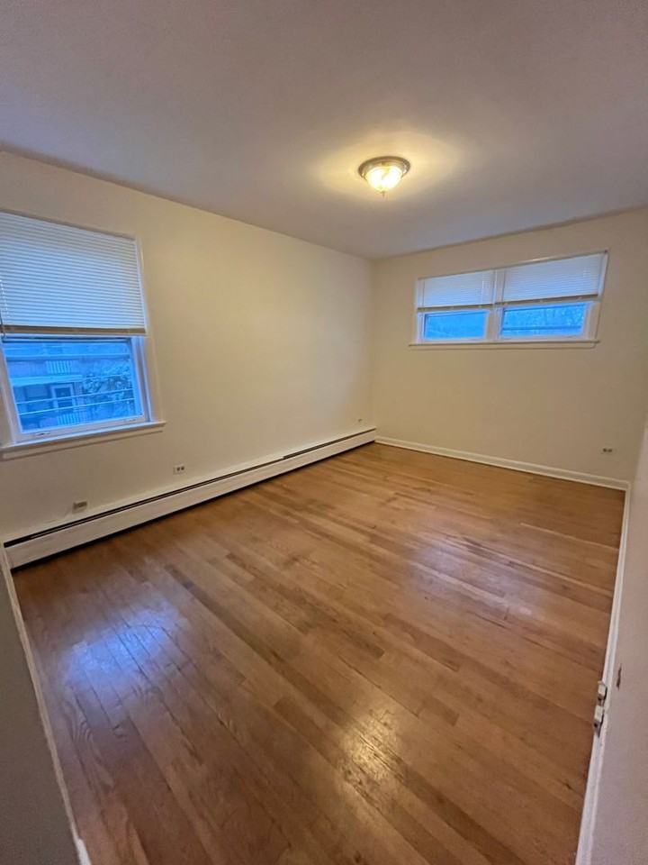 131 Ashland Ave Apt 3s #3S - Photo 3 of 9