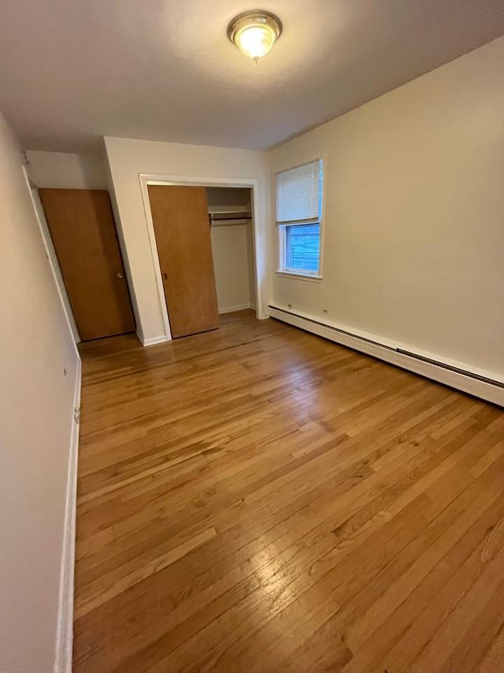 131 Ashland Ave Apt 3s #3S - Photo 4 of 9